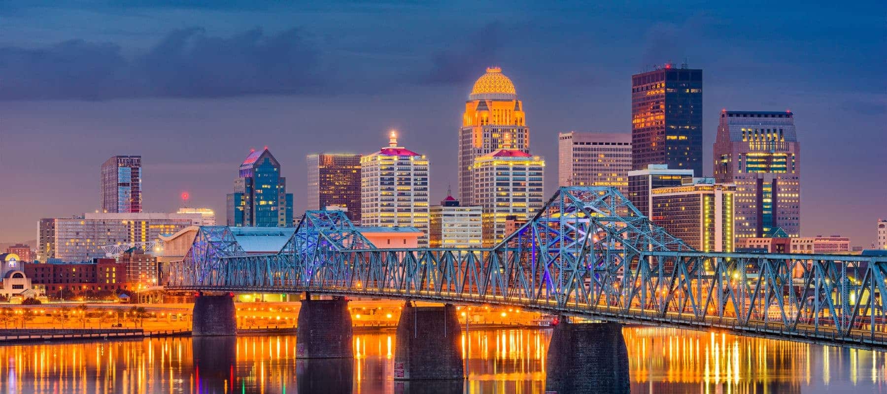 louisville kentucky skyline at night